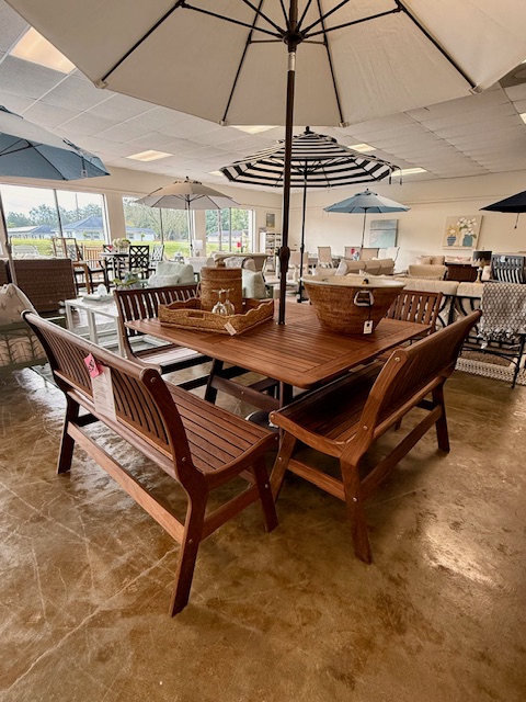 6 Piece Grouping with Lazy Susan