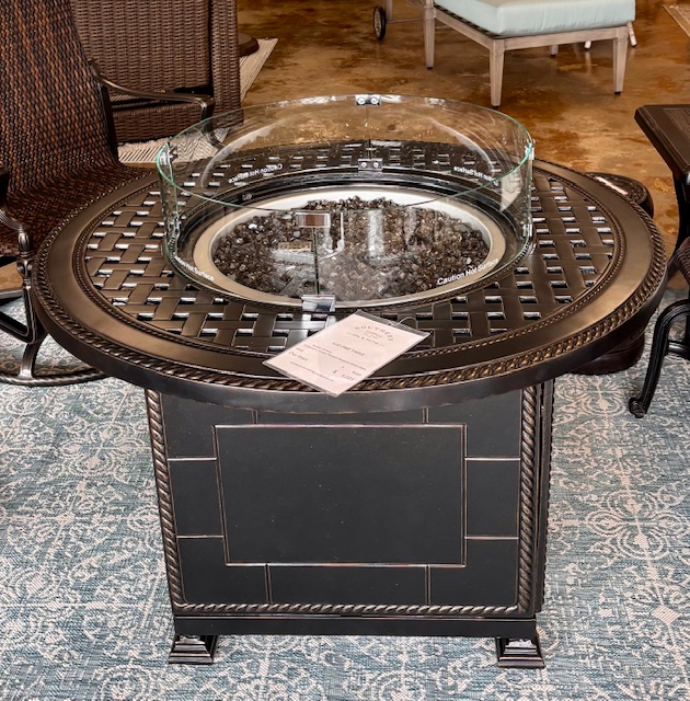 Grand Terrace Gas Fire Pit
