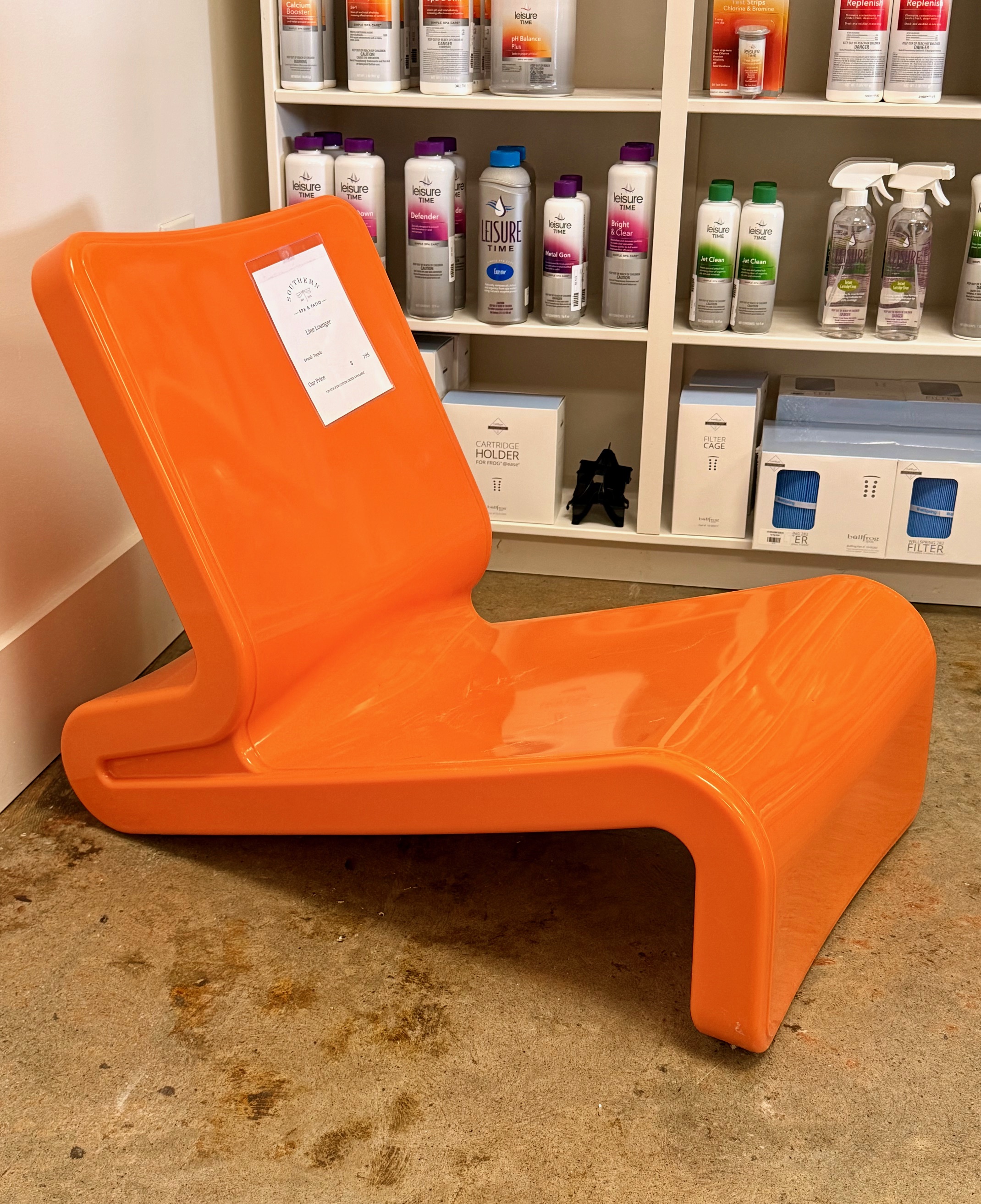 Tupelo Line Lounge Chair